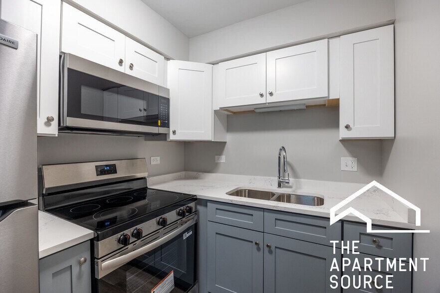 Building Photo - 745 W Gordon Ter