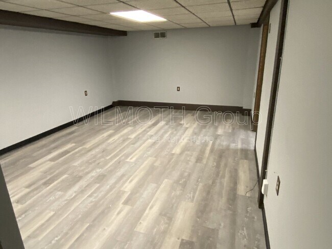 Building Photo - 11903 E Welland St