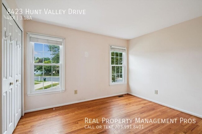 Building Photo - 8423 Hunt Valley Dr