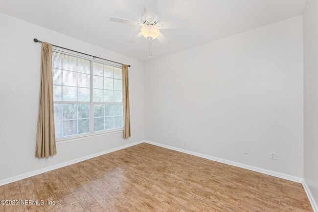 Building Photo - 230 Colima Ct