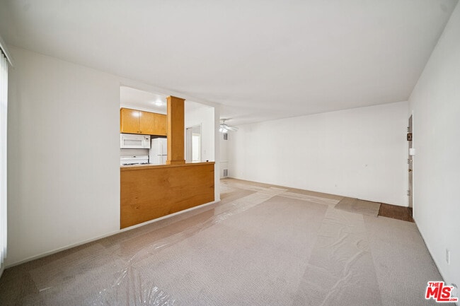 Building Photo - 8442 Blackburn Ave