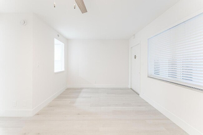 Building Photo - 1720 NW 37th St