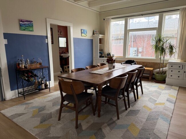 Building Photo - 1538 S 400 E