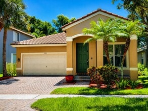 Building Photo - 5201 Sancerre Cir