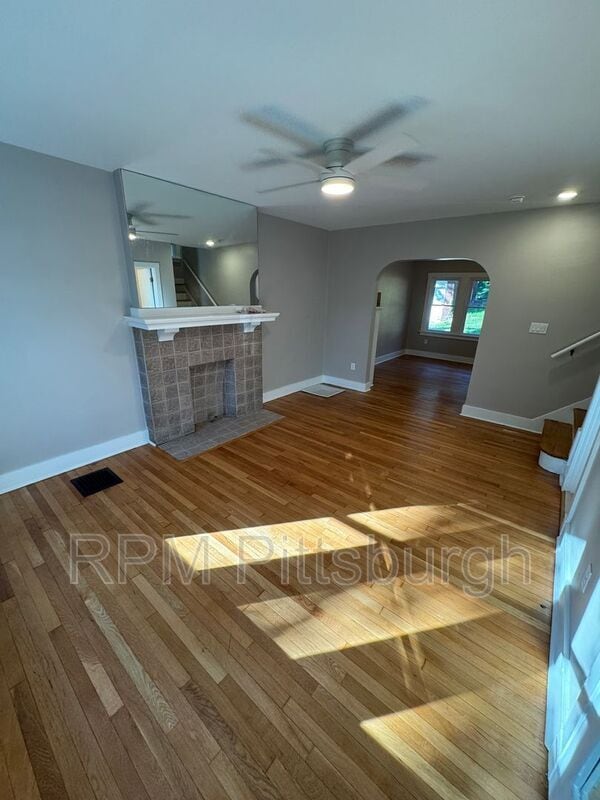 Building Photo - 107 N Meadowcroft Ave