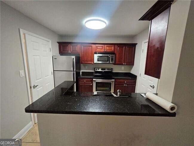 Building Photo - 2205 Santa Fe Pkwy