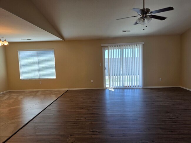 Building Photo - 6309 Lost Peak Ct