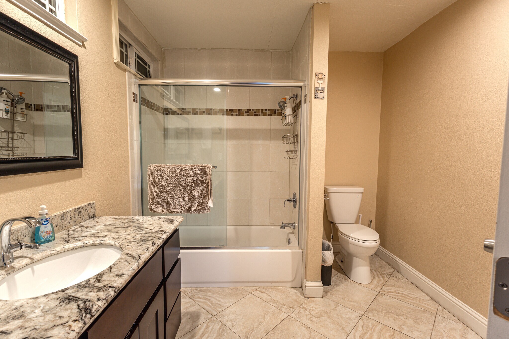 Unit 2 bathroom - 4944 Narvaez Ave