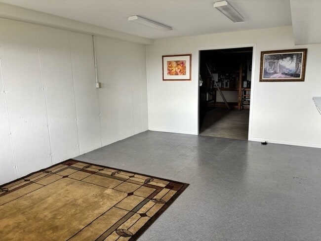 Building Photo - 1403 Fleetwood Plaza