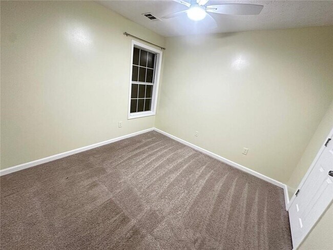 Building Photo - 1936 Patterson Park Pl