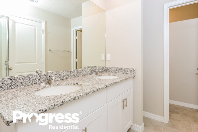 Building Photo - 3538 Joshua Tree St