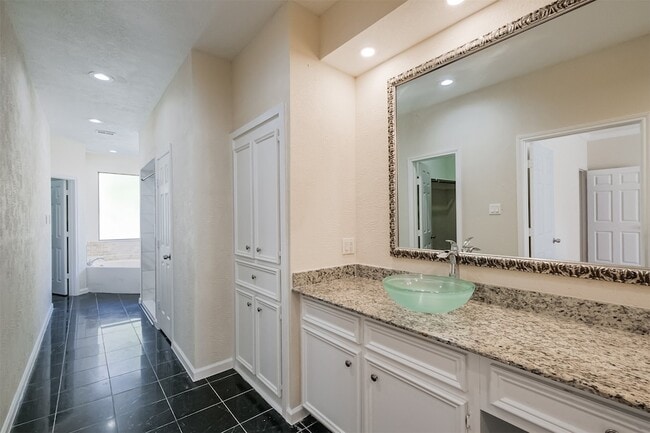 Building Photo - 12214 Cypresswood Dr