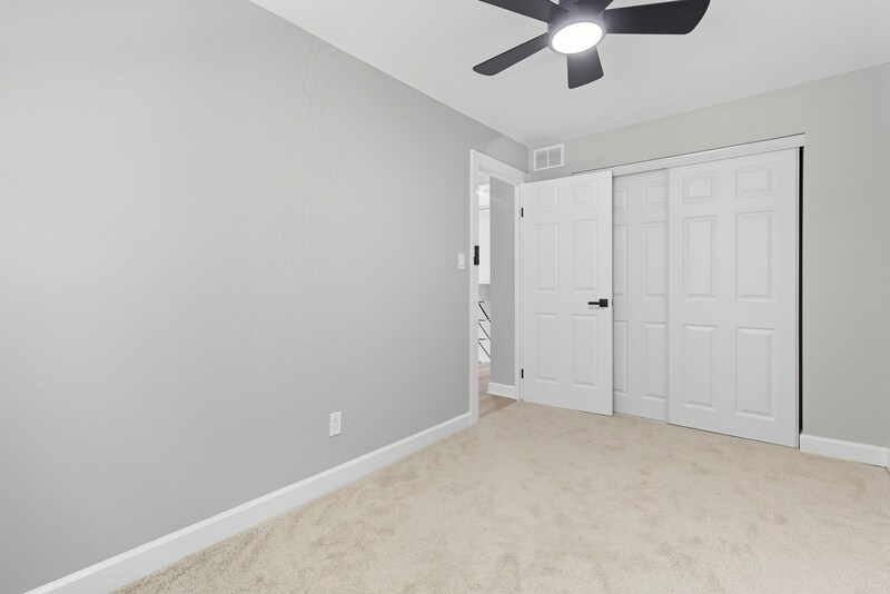 Building Photo - 2445 Harriet Ave