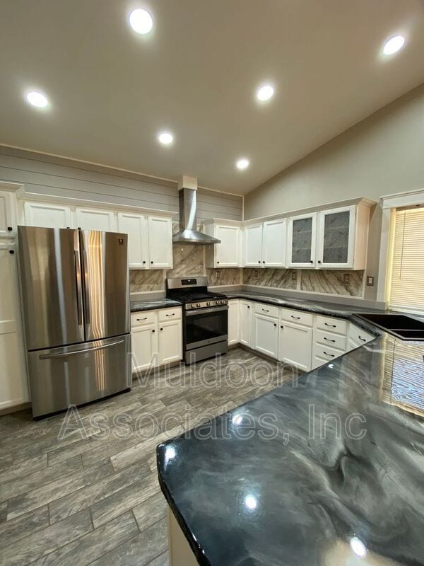 Building Photo - 4184 Coolwater Dr
