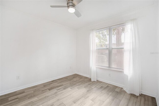 Building Photo - 4221 W Spruce St