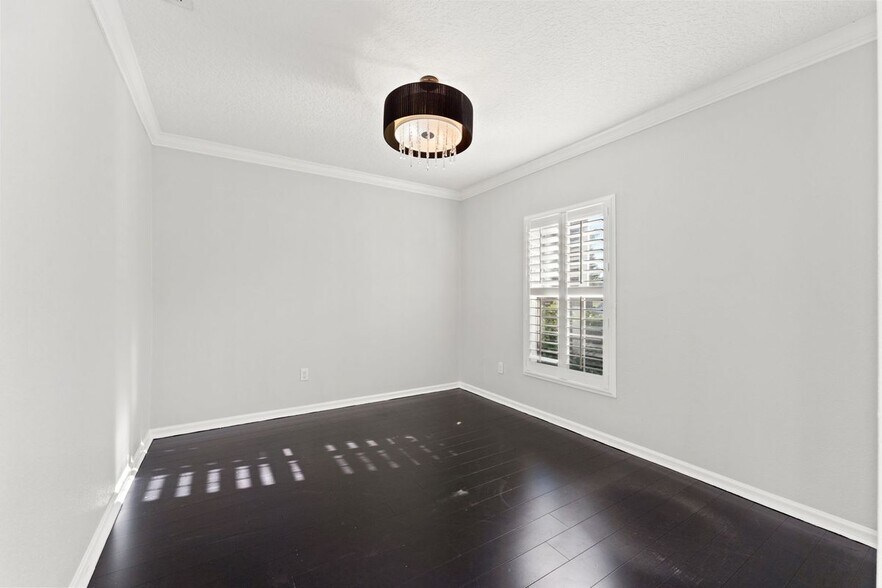 Building Photo - 16456 Tisons Blf Rd