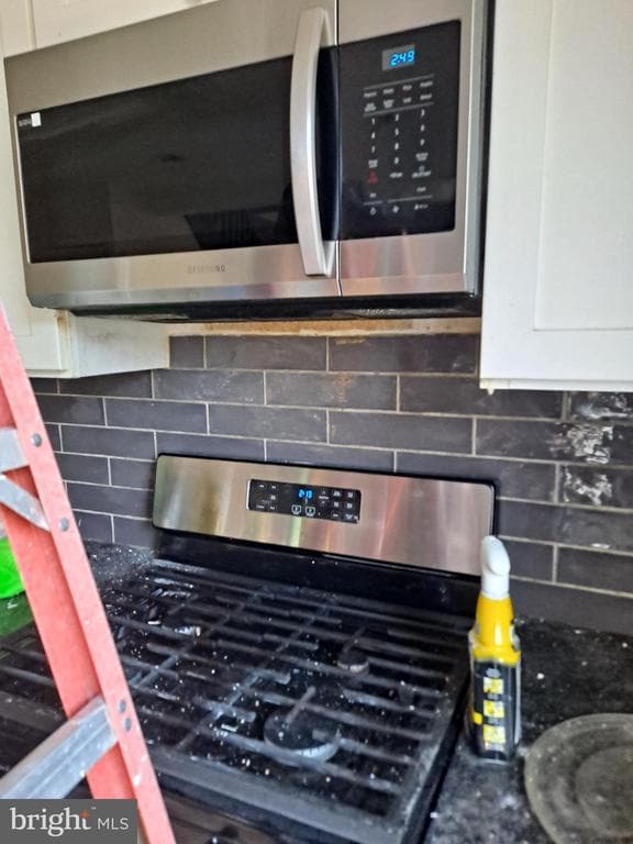 Building Photo - 1100 Green St