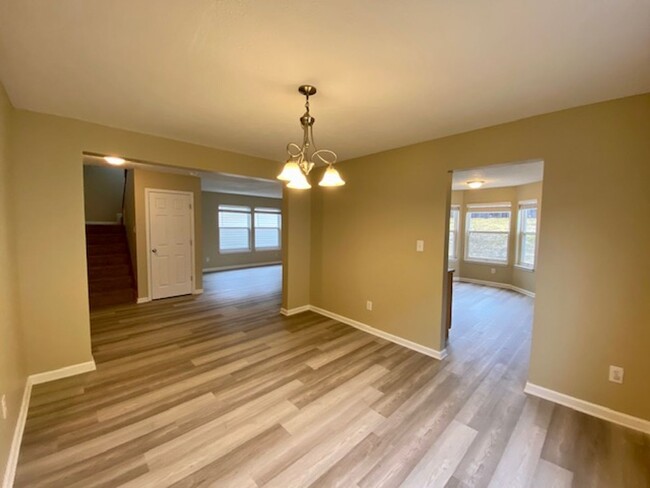 Building Photo - COMING SOON!! Stunning 4 Bedroom 2.5 Bathr...