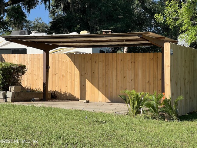 Building Photo - 11356 Renne Dr
