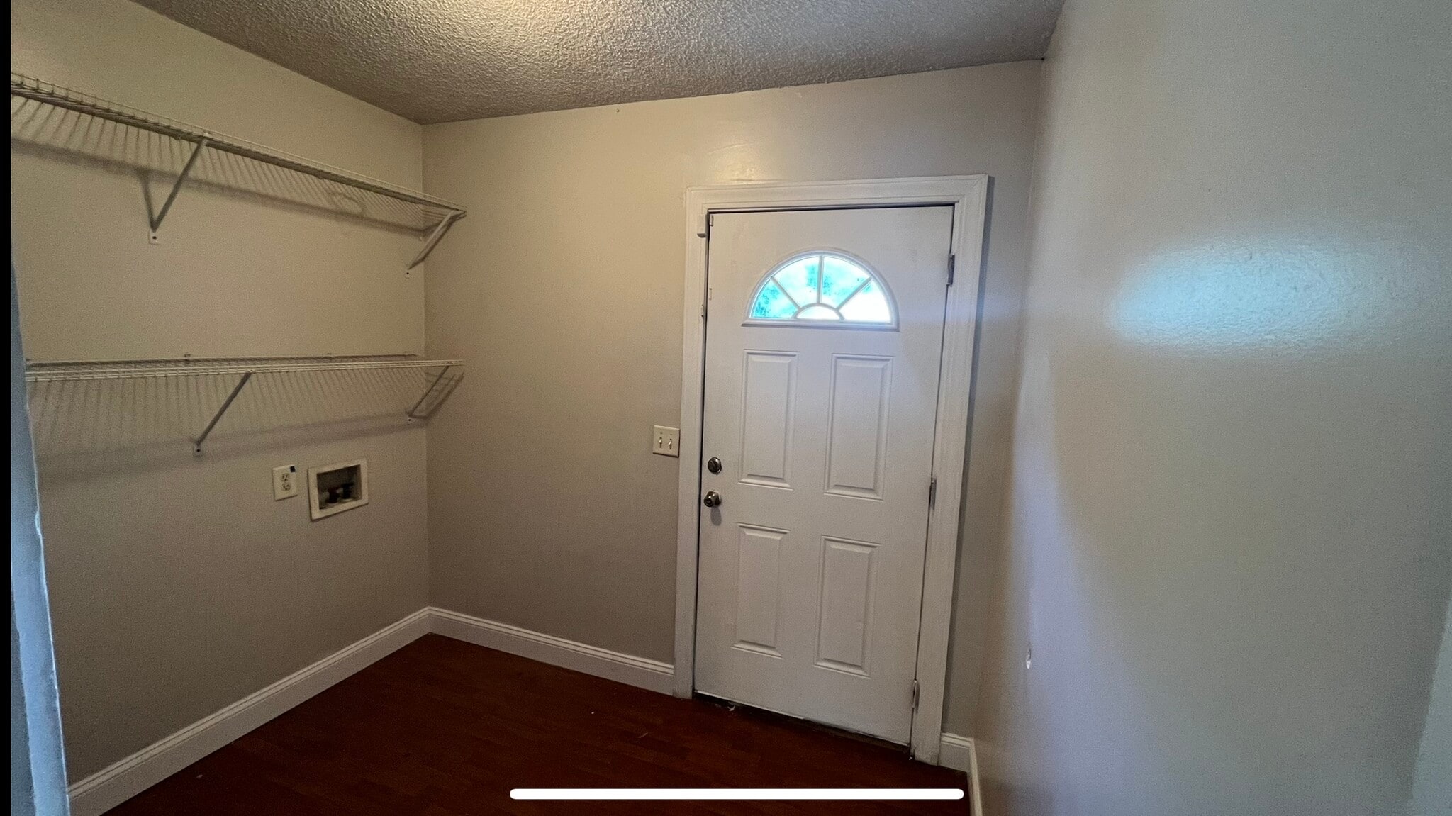Laundry Room - 1010 Lynch St