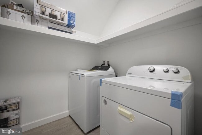 Building Photo - 2253 Papermill Rd