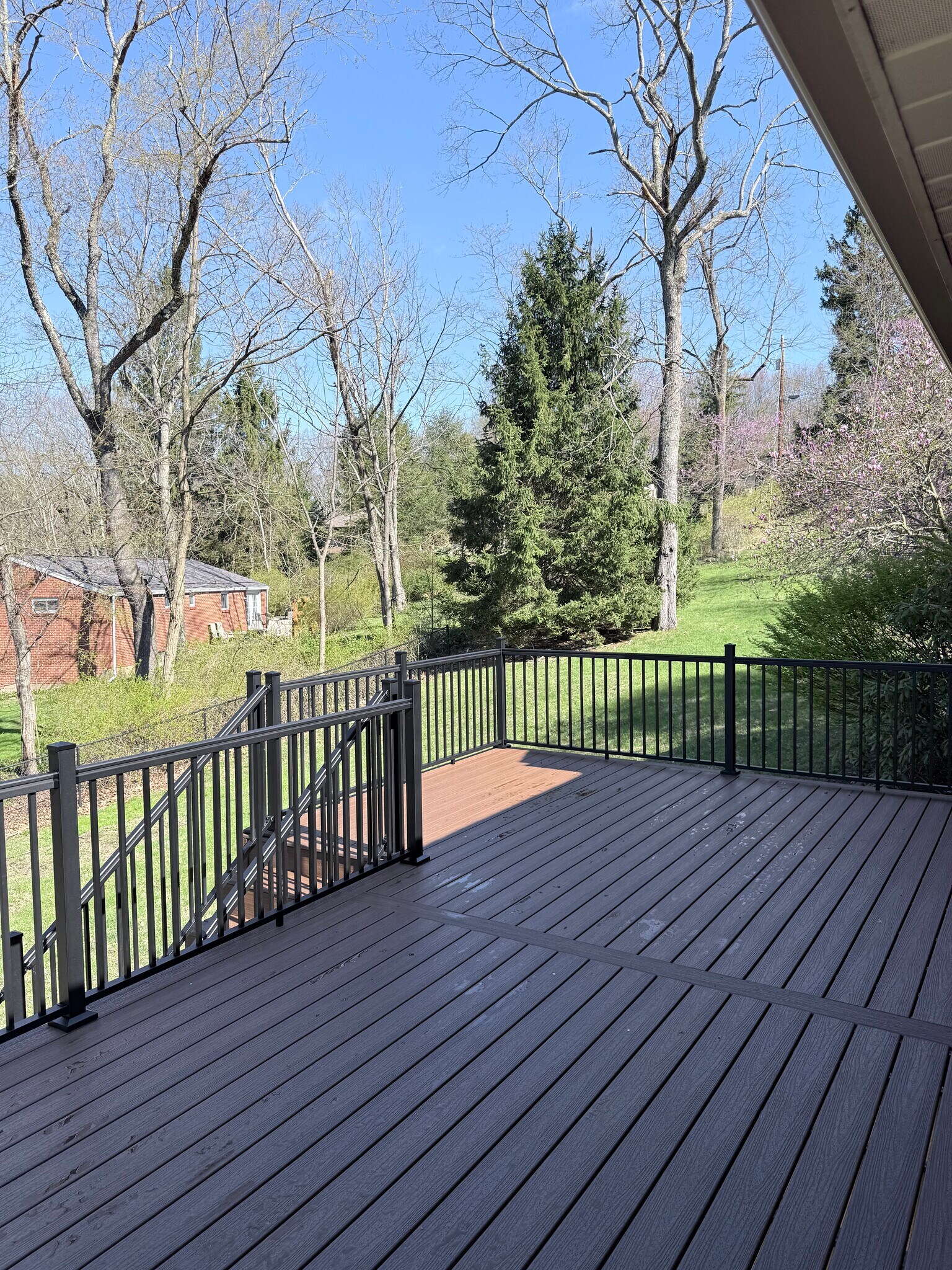 Building Photo - 3295 Woodhaven Dr