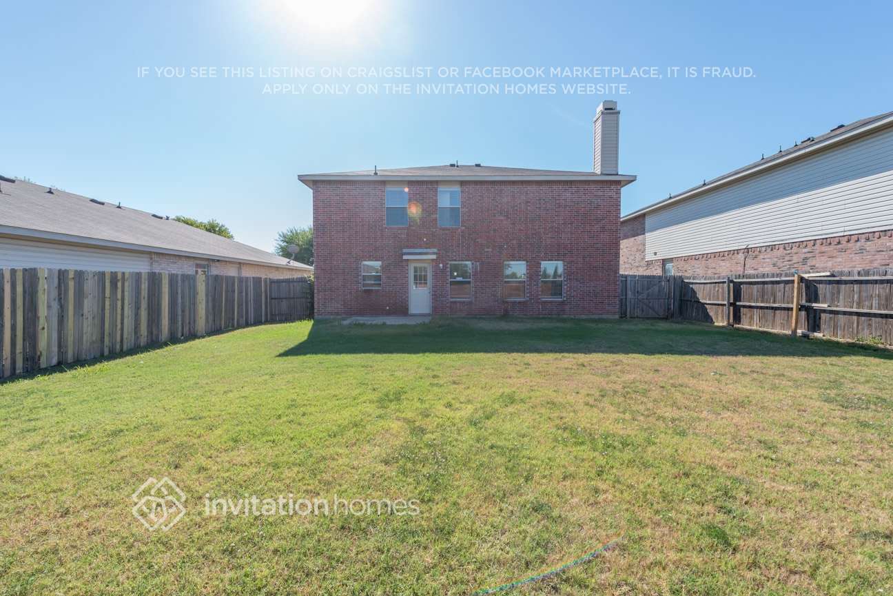 Building Photo - 3012 Cesareo Dr
