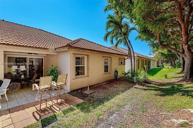 Building Photo - 1641 Zenith Way