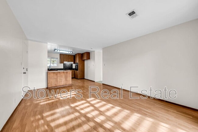 Building Photo - 925 St Louis Ct