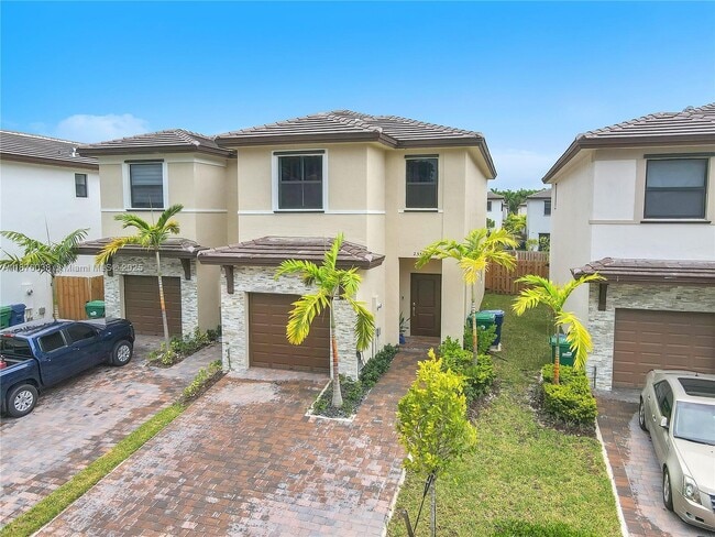 Building Photo - 25564 SW 108th Ave