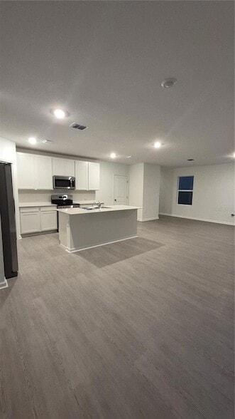 Building Photo - 6220 Botticella Blvd