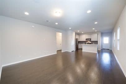 Building Photo - 5912 Wolf Pack Dr