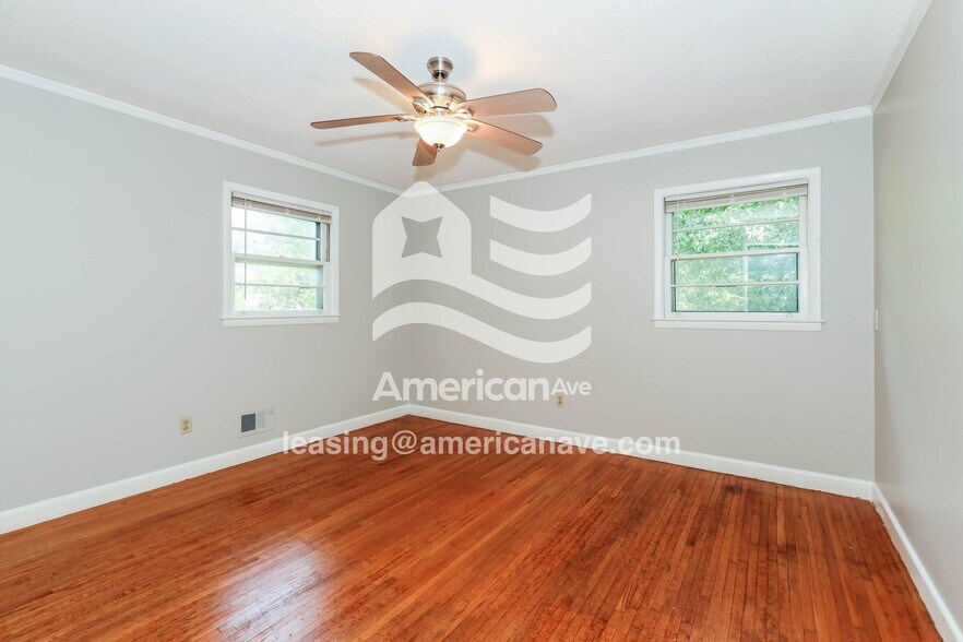 Building Photo - 116 Delft Ln
