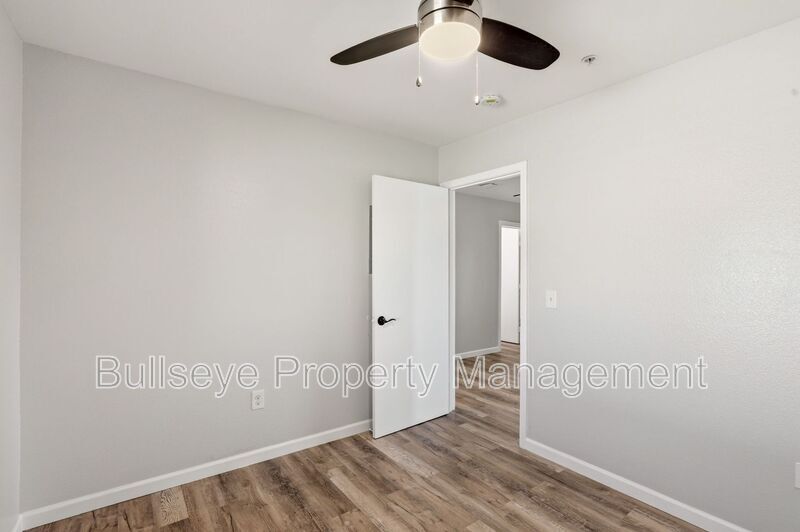 Building Photo - 840 E Turney Ave