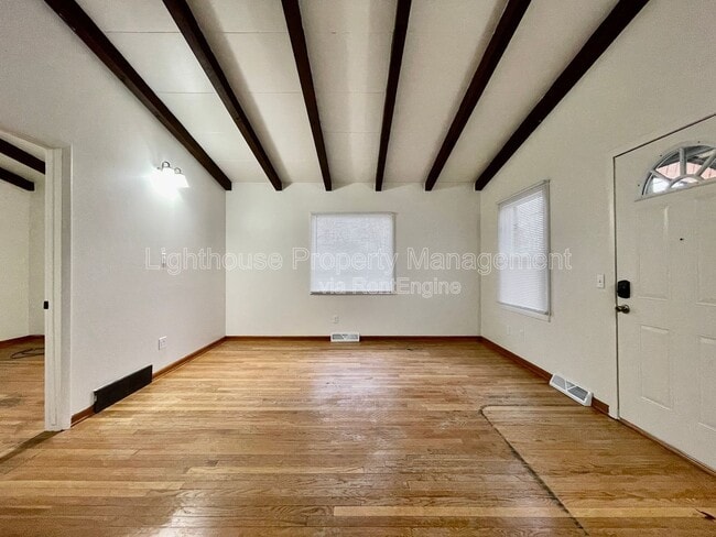 Building Photo - 1153 Hoyt St SE