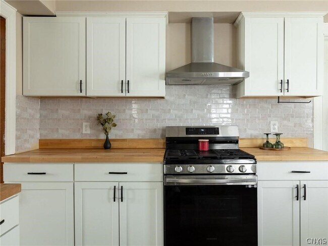 Building Photo - 13466 US-11