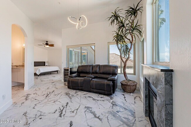 Building Photo - 11525 E Desert Willow Dr