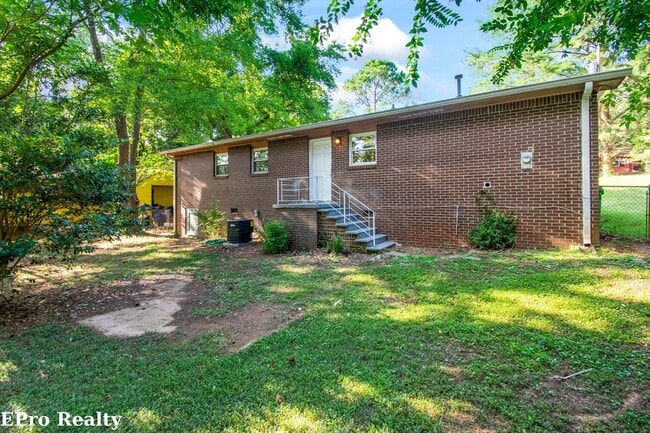 Building Photo - Don’t Miss Out! Look, Lease, and Live Specials EXTENDED to January 31st!