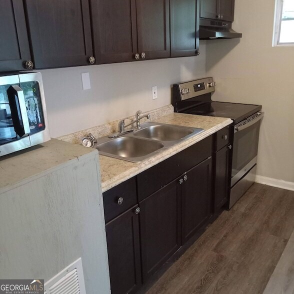 Building Photo - 2308 Boulevard Granada SW