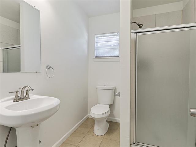 Building Photo - 3812 Lively Ln