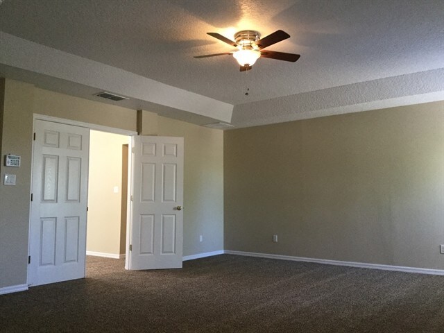 Building Photo - 2475 Breezy Meadow Rd