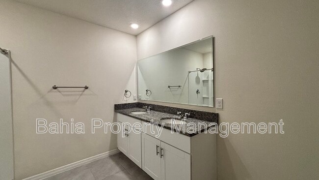 Building Photo - 1578 Dalehurst Lane