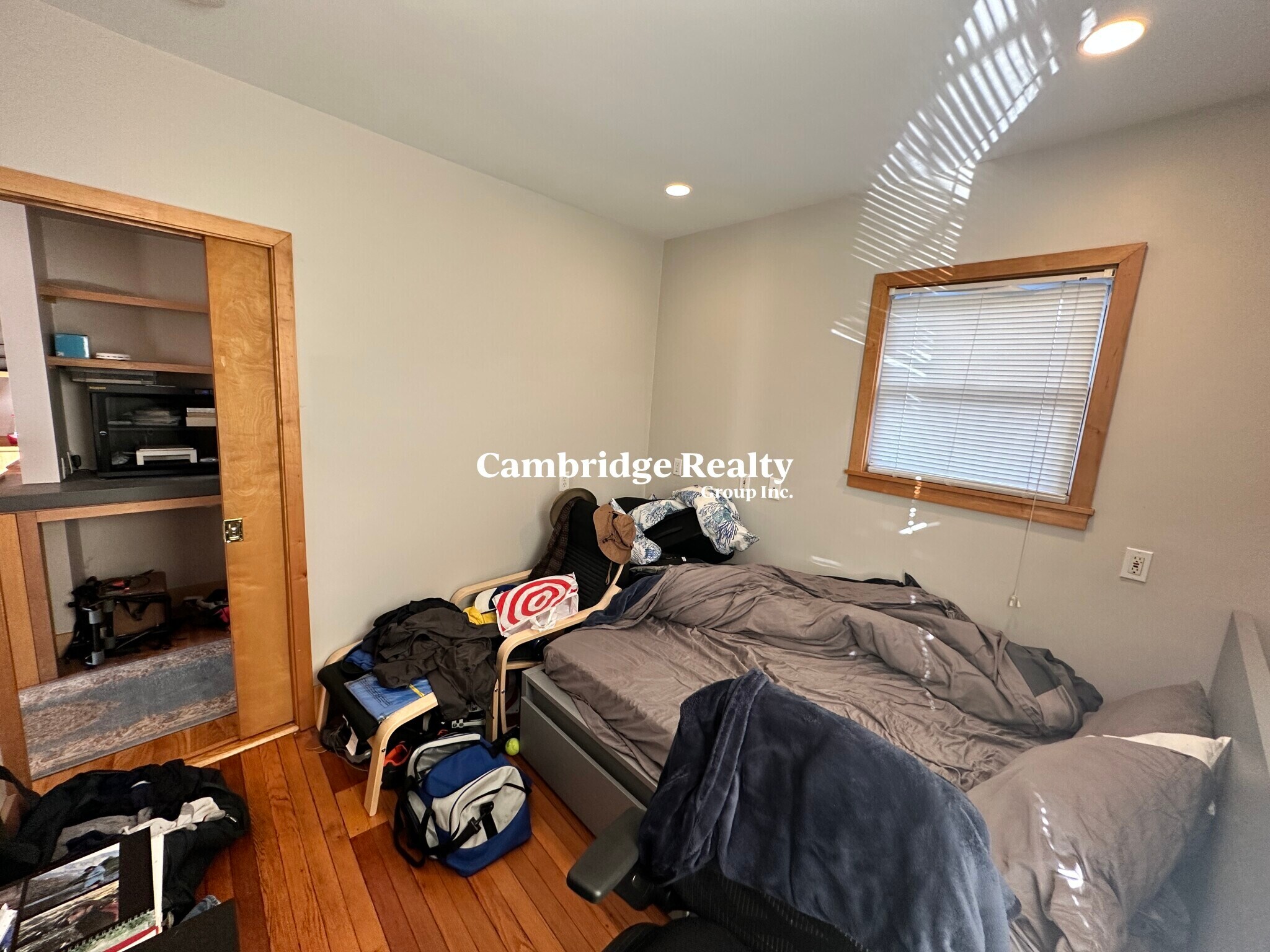 Building Photo - 135 Columbia St