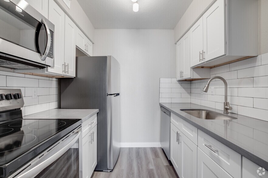 Tides at Mesa 2055 E Broadway Rd Mesa AZ 85204 Apartment Finder