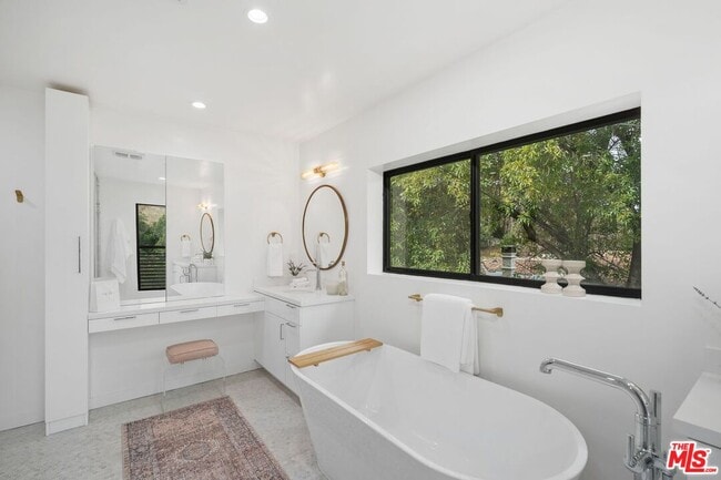Building Photo - 4545 Balboa Ave