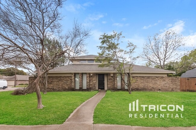 Primary Photo - 10144 Desert Willow Dr