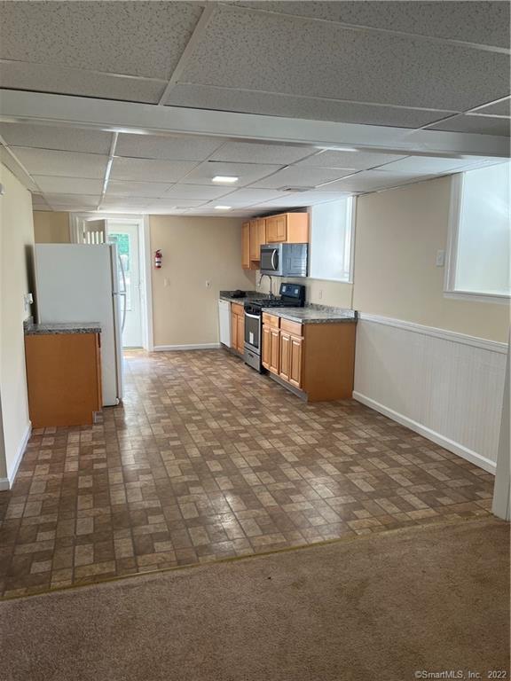 Building Photo - 111 Oneco Ave