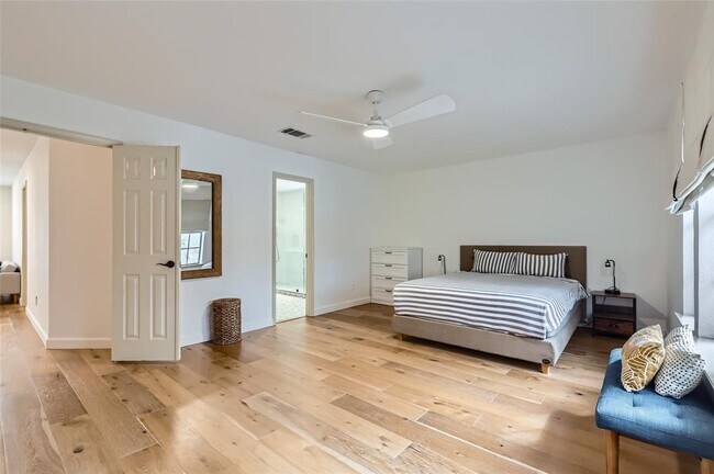 Building Photo - 13205 Kepler Cove