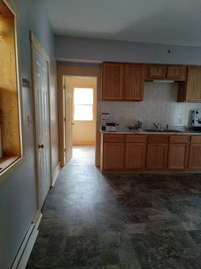 Primary Photo - 516 N 2nd Ave