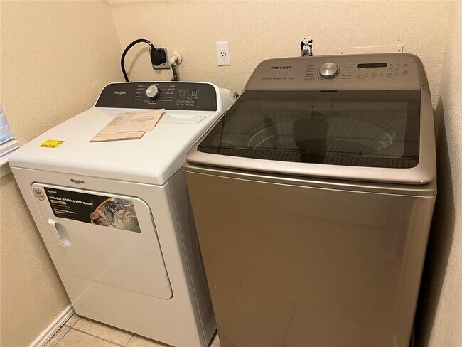 Building Photo - 1511 Plume Grass Pl